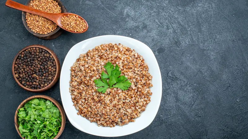 Quinoa & Black Quinoa: 8 Mind-Blowing Reasons to Add Them to Your Diet